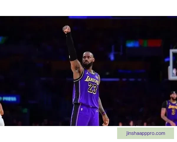詹姆斯火湖大战回顾晒照霸气庆祝七连胜调侃球迷引热议