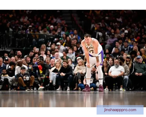 亚历山大三节狂砍湖人 八村塁正负值创全场最低纪录